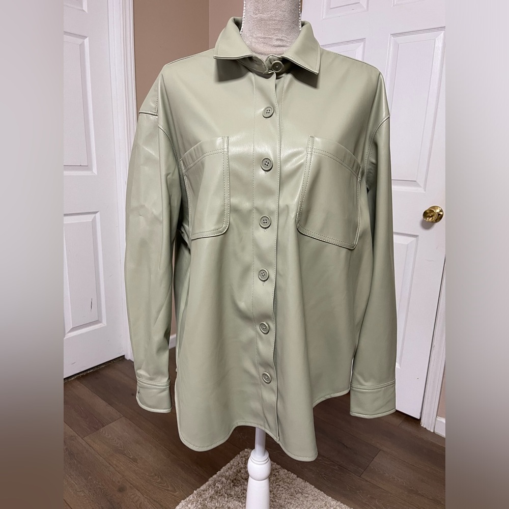 New American Eagle oversized Faux Leather Shacket Size Medium